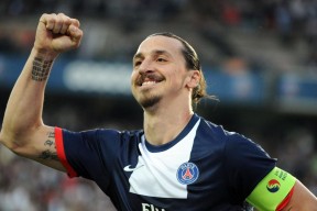 爱游戏中国-冠军教练战术书出版，成为教练圈热议读物，冠军级教练的四种能力